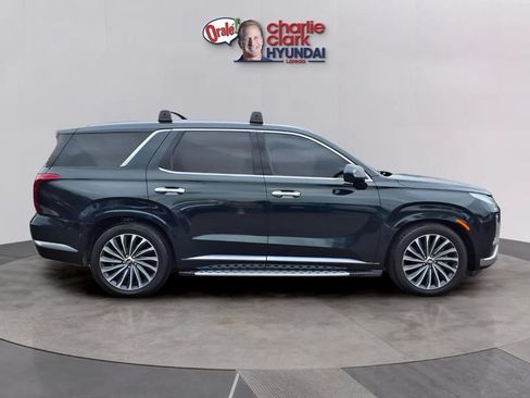 Used 2023 Hyundai Palisade Calligraphy FWD image 6