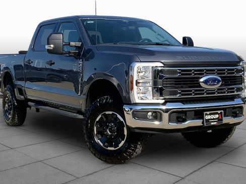 Used 2026 Ford F250 XLT w/ Tremor Off-Road Package AWD/4WD image 3