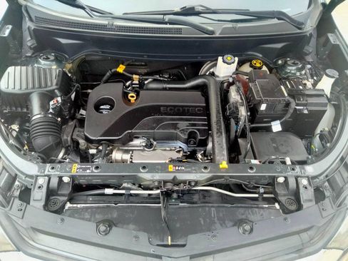 Used 2019 Chevrolet Equinox LS w/ LS Convenience Package image 27