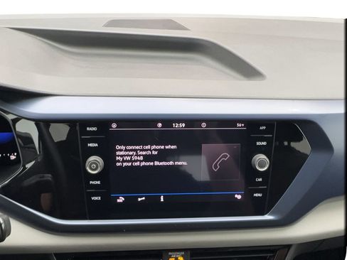 Used 2022 Volkswagen Taos SE w/ Driver Assistance Package FWD image 44