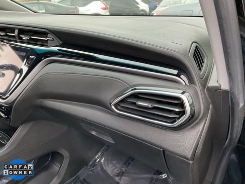 Used 2022 Chevrolet Bolt LT image 59