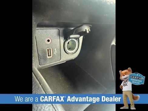 Used 2021 Nissan Versa SV image 30