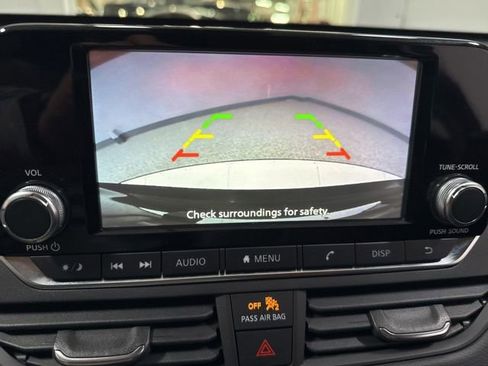 Used 2022 Nissan Altima 2.5 S FWD image 2