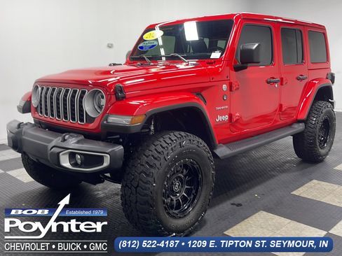 Used 2024 Jeep Wrangler Unlimited Sahara w/ Technology Group AWD/4WD image 1