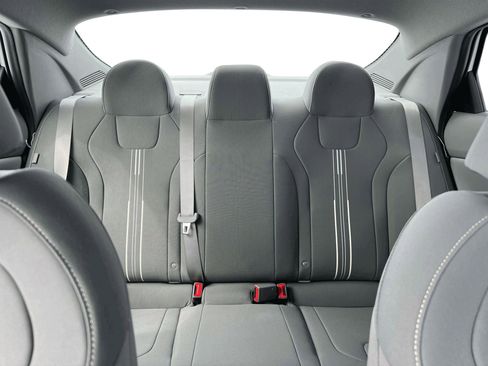 New 2025 Hyundai Elantra Blue image 16