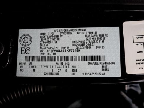 Used 2025 Ford F150 Lariat AWD/4WD image 35