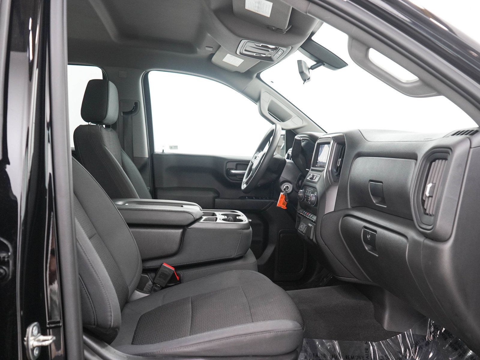 Used 2020 Chevrolet Silverado 1500 Custom w/ Custom Value Package AWD/4WD image 13