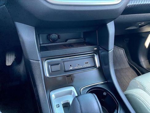 Used 2023 Subaru Ascent Premium w/ Convenience Package image 25