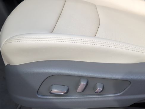 New 2025 Cadillac XT6 Premium Luxury image 11