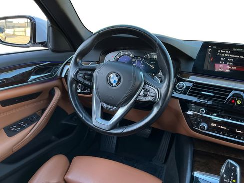 Used 2018 BMW 530i image 8