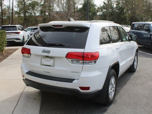 Used 2017 Jeep Grand Cherokee Laredo w/ Quick Order Package 2BE image 5