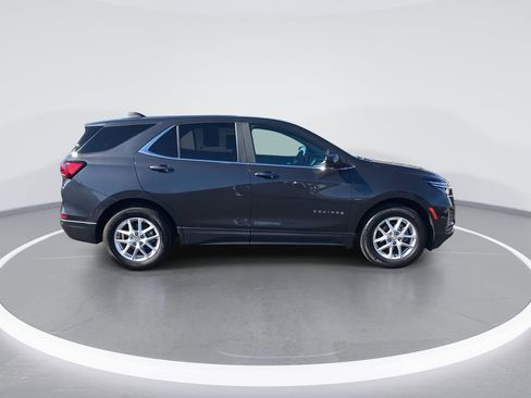 Used 2023 Chevrolet Equinox LT image 9