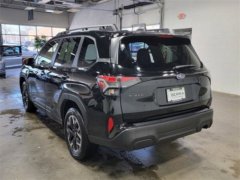 Used 2025 Subaru Forester Premium w/ Convenience Package #1 image 8