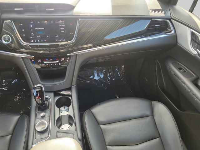 Used 2023 Cadillac XT6 Premium Luxury w/ Technology Package FWD image 16