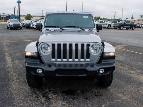 Used 2021 Jeep Wrangler Unlimited Sahara image 10