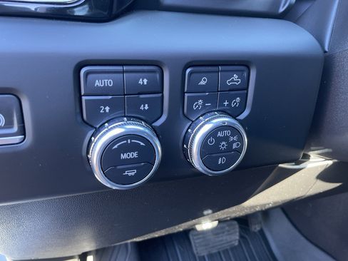 Certified 2024 GMC Sierra 1500 AT4X image 21