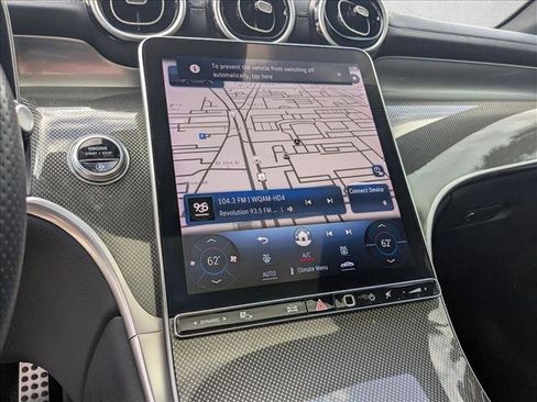 Used 2024 Mercedes-Benz GLC 300 4MATIC image 15