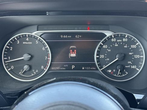 Used 2023 Nissan Pathfinder Rock Creek AWD/4WD image 32