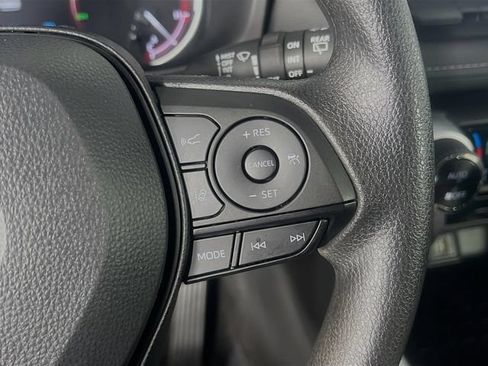 Used 2025 Toyota RAV4 XLE w/ Convenience Package FWD image 18