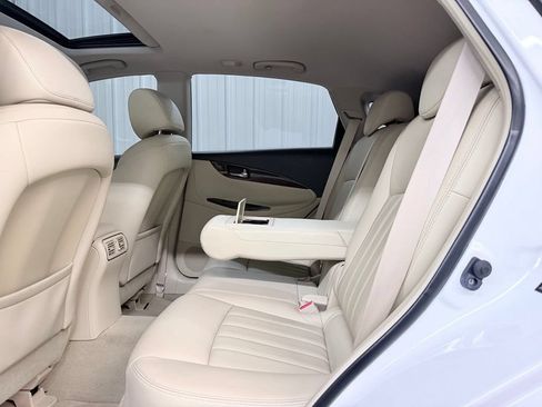 Used 2017 INFINITI QX50 2WD w/ Premium Plus Package image 31
