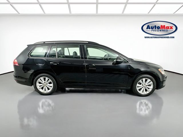 Used 2017 Volkswagen Golf S AWD/4WD image 9
