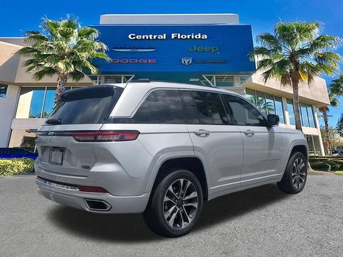Used 2024 Jeep Grand Cherokee Overland w/ Trailer Tow Package AWD/4WD image 5