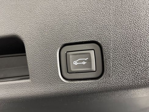 New 2026 Chevrolet Traverse LT FWD image 23
