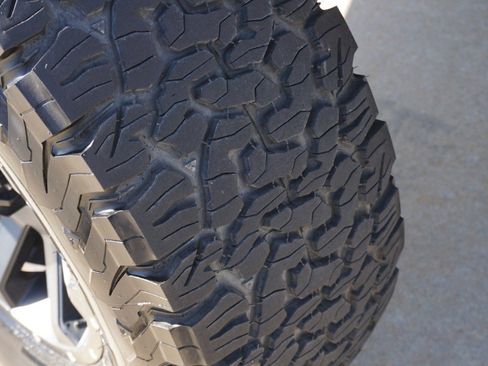 Used 2015 Jeep Wrangler Altitude image 12