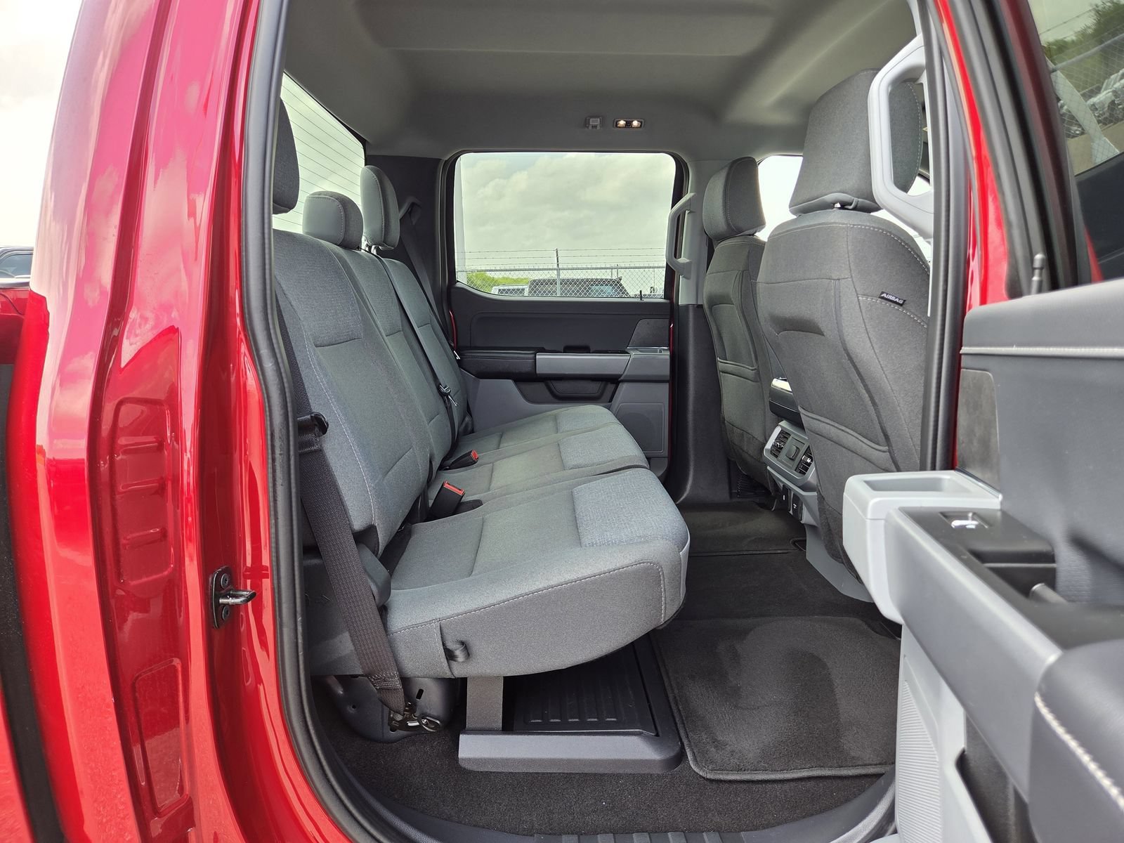 Used 2025 Ford F150 XLT w/ Equipment Group 301A Standard AWD/4WD image 19