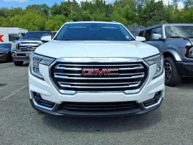 Used 2023 GMC Terrain SLT AWD/4WD image 3