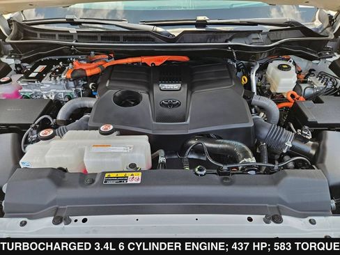 Used 2024 Toyota Tundra Platinum AWD/4WD image 41
