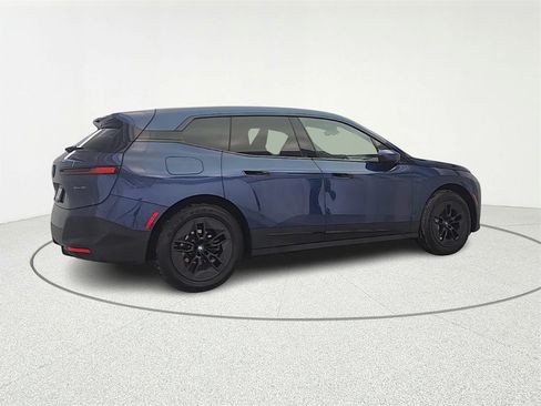 Used 2024 BMW iX xDrive50 image 8