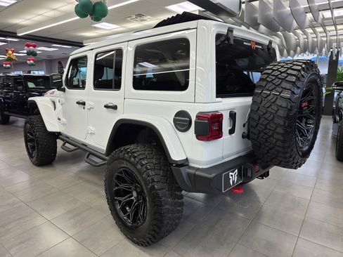 New 2025 Jeep Wrangler Unlimited Rubicon w/ Technology Group image 3