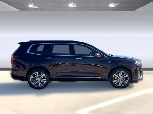 Used 2021 Cadillac XT6 Premium Luxury image 8