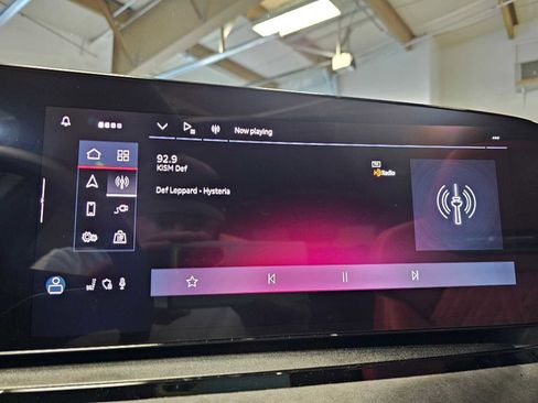 New 2025 Audi SQ6 e-tron Prestige image 25