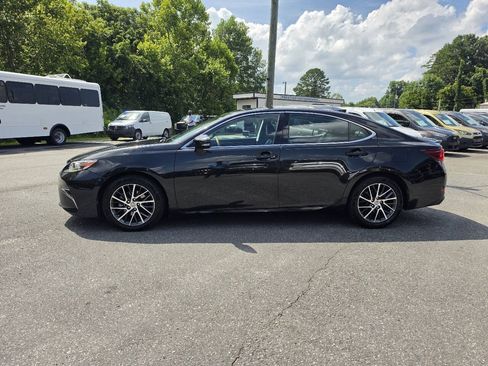 Used 2017 Lexus ES 350 w/ Luxury Package FWD image 9