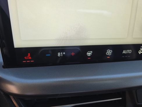 Used 2023 Ford Escape Active w/ Tech Pack #2 AWD/4WD image 12