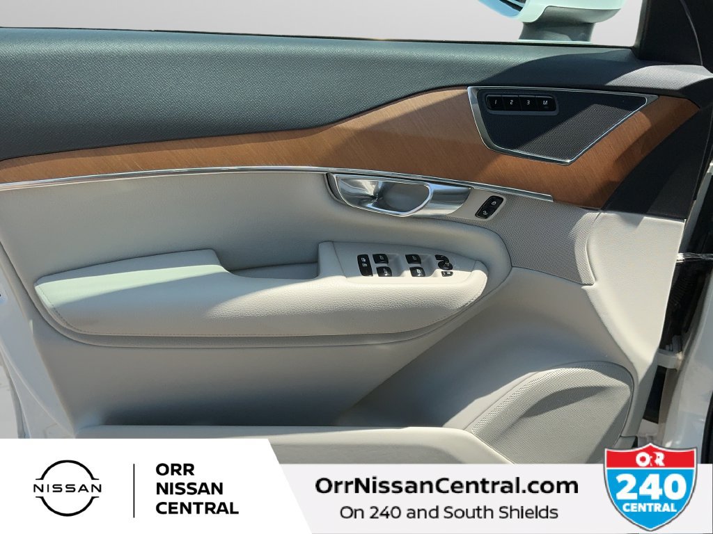 Used 2022 Volvo XC90 T6 Momentum w/ Advanced Package AWD/4WD image 16