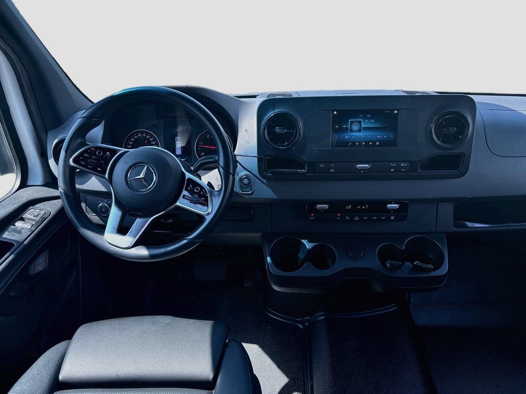 Used 2022 Mercedes-Benz Sprinter 2500 image 26