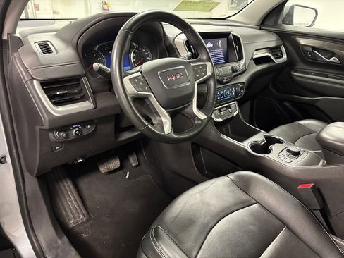 Used 2023 GMC Terrain SLT image 24