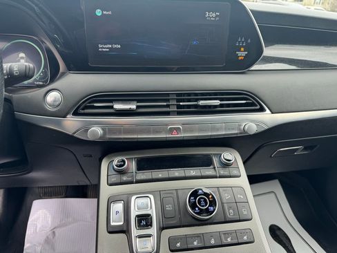 Used 2022 Hyundai Palisade Calligraphy image 21