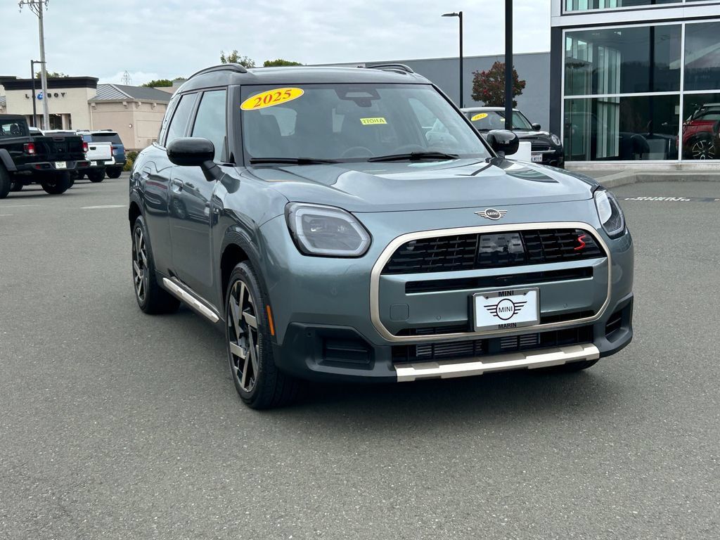 Used 2025 MINI Cooper Countryman S w/ Comfort Package Max AWD/4WD image 7