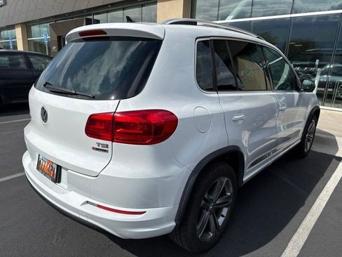 Used 2017 Volkswagen Tiguan Sport AWD/4WD image 3
