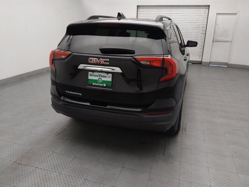 Used 2018 GMC Terrain SLE w/ Driver Convenience Package FWD image 7