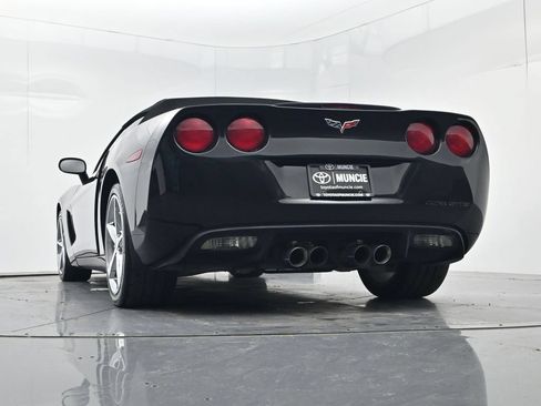 Used 2011 Chevrolet Corvette Convertible w/ Preferred Equipment Group RWD image 37