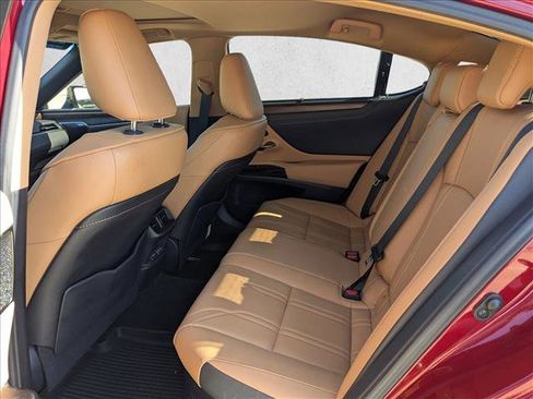 Used 2023 Lexus ES 300h Ultra Luxury w/ Accessory Package (Z2) FWD image 20