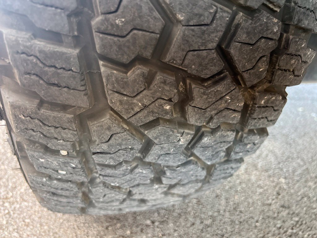 Used 2021 Ford F250 Platinum w/ Tremor Off-Road Package AWD/4WD image 9