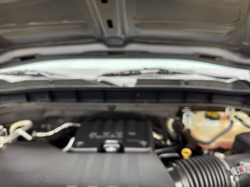 Used 2020 GMC Sierra 1500 SLE w/ SLE Value Package image 10