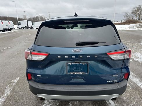 Used 2020 Ford Escape SE Sport image 4