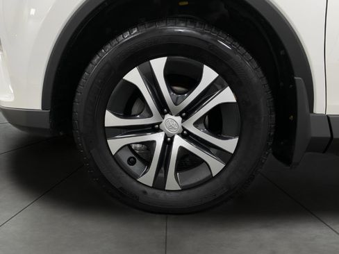 Used 2018 Toyota RAV4 LE w/ All Weather Liner Package AWD/4WD image 12